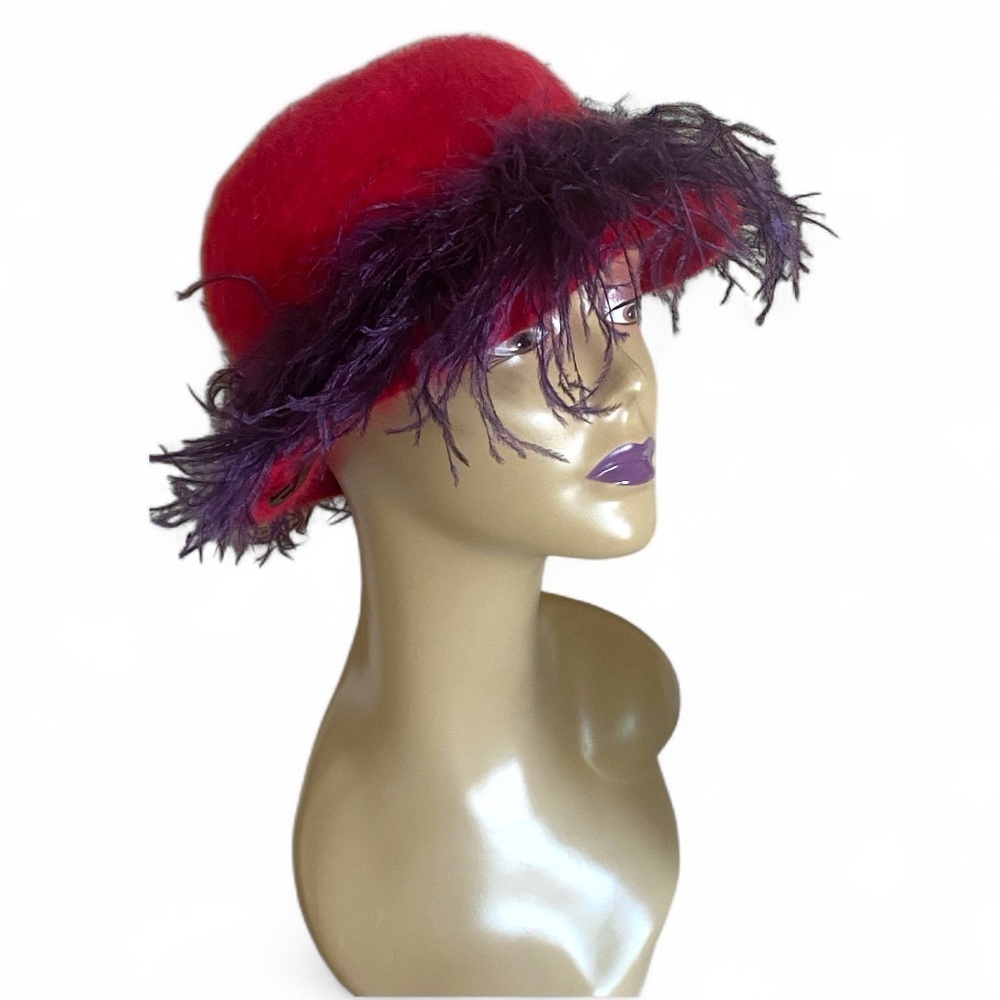 Angora Rabbit Hair Red Hat with Purple Ostrich Plume NWT Pop Of Red Bollywood